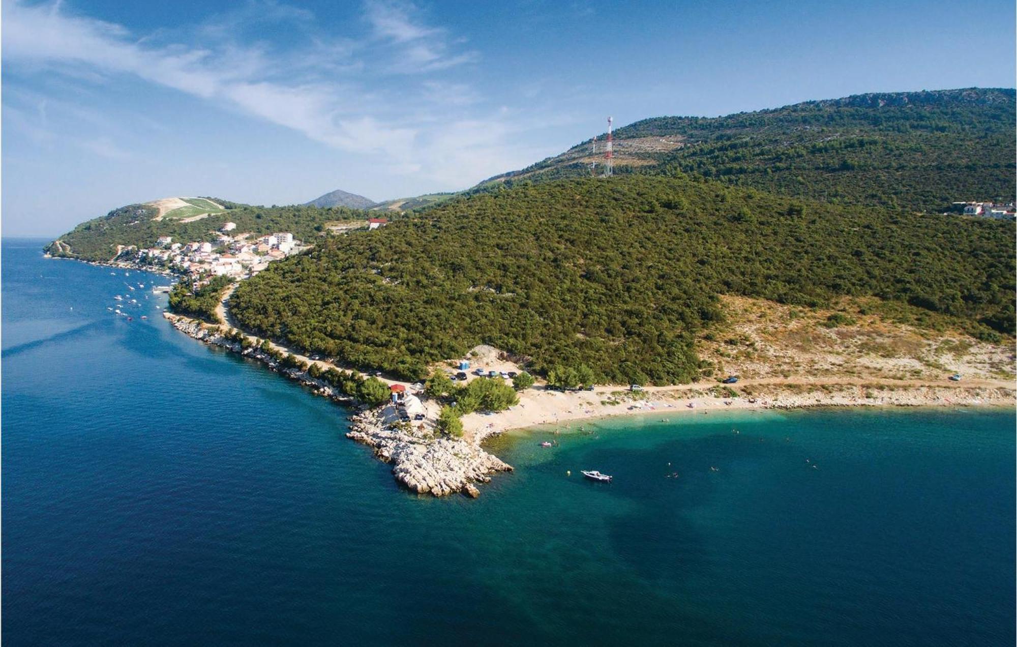 Lovely Apartment In Komarna With House Sea View Клек Экстерьер фото