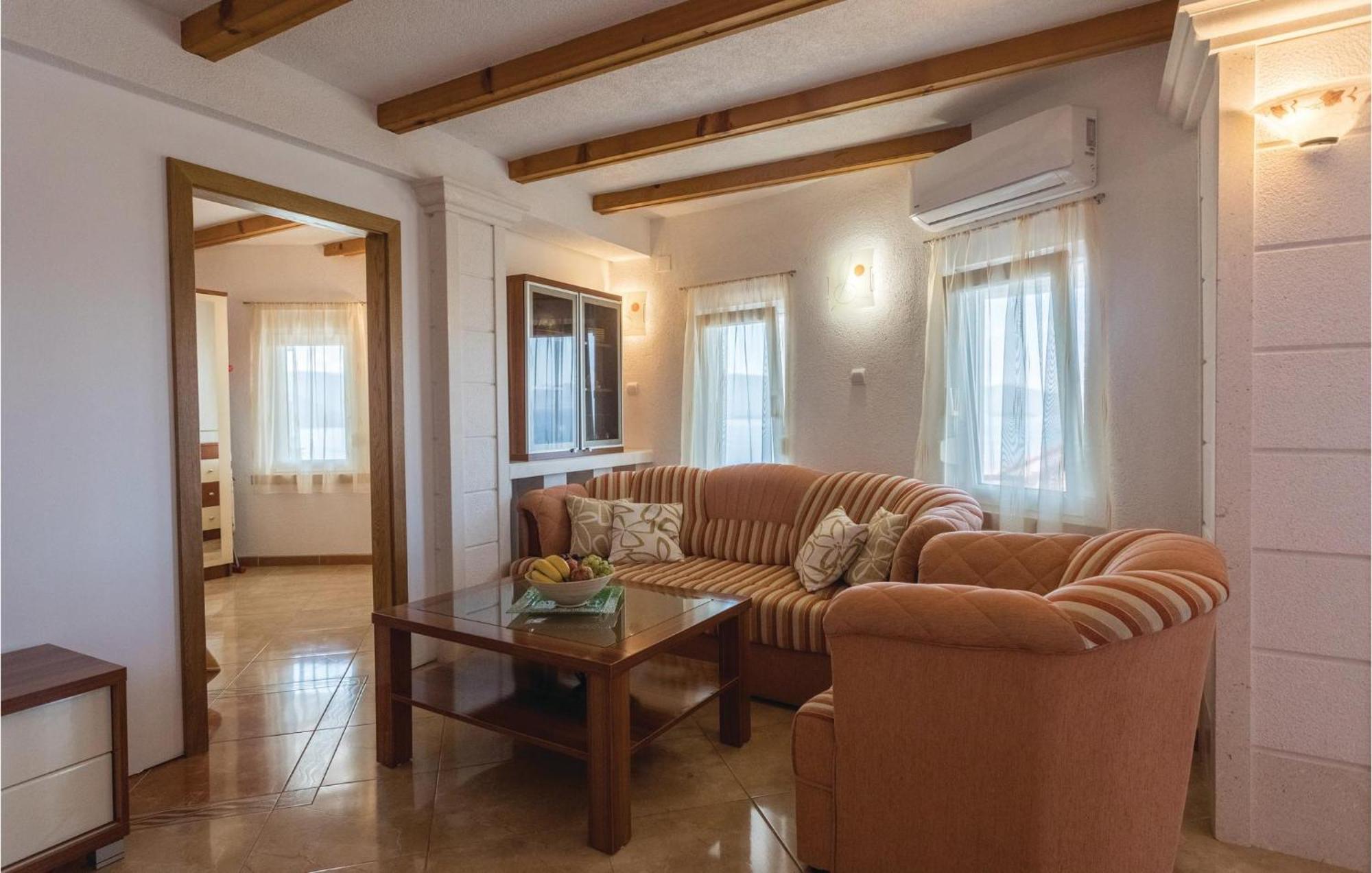 Lovely Apartment In Komarna With House Sea View Клек Экстерьер фото