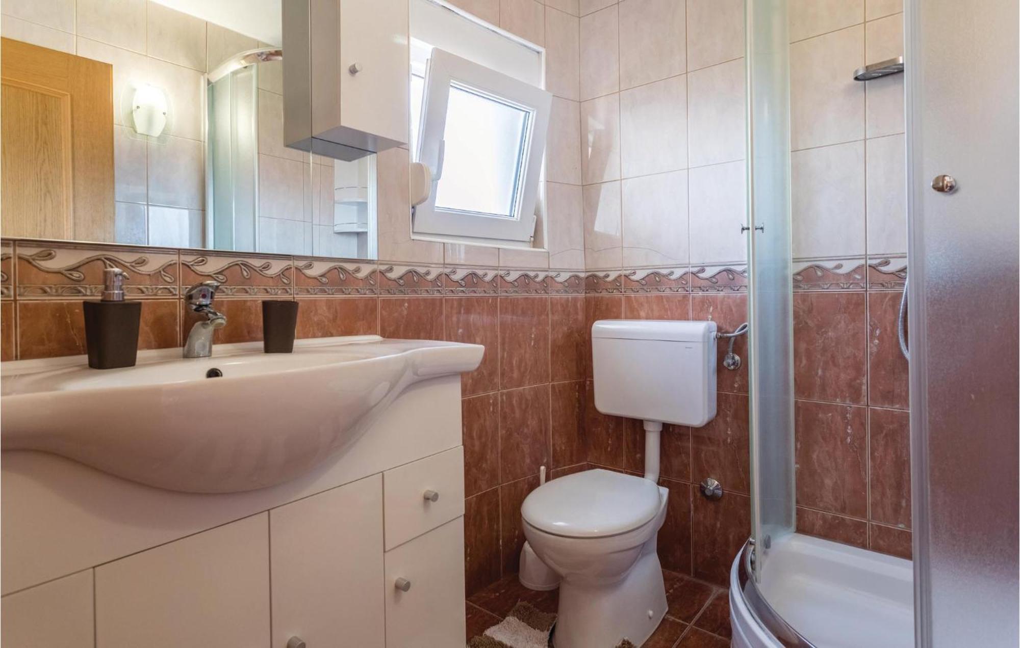 Lovely Apartment In Komarna With House Sea View Клек Экстерьер фото